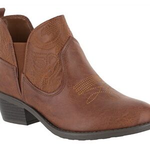 Easy Street Women's Legend Western Bootie